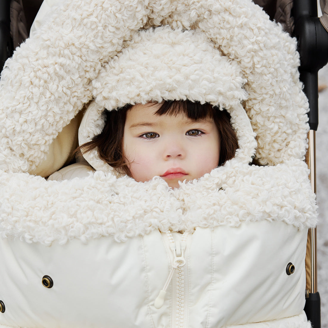 Elodie Details talveümbrik beebile Meadow Blossom