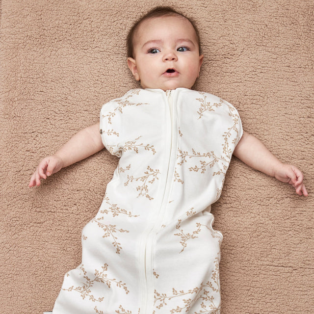 Meyco Baby naujagimio miegmaišis-kokonas Branches Sand, TOG 0.3