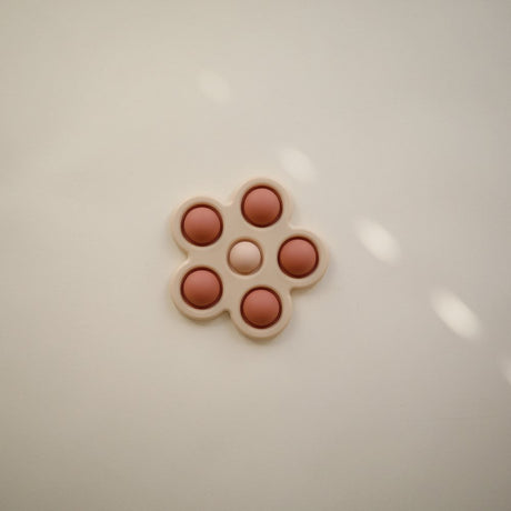 Mushie pop it mänguasi Flower Rose/ Põsepuna/Shifting Sand