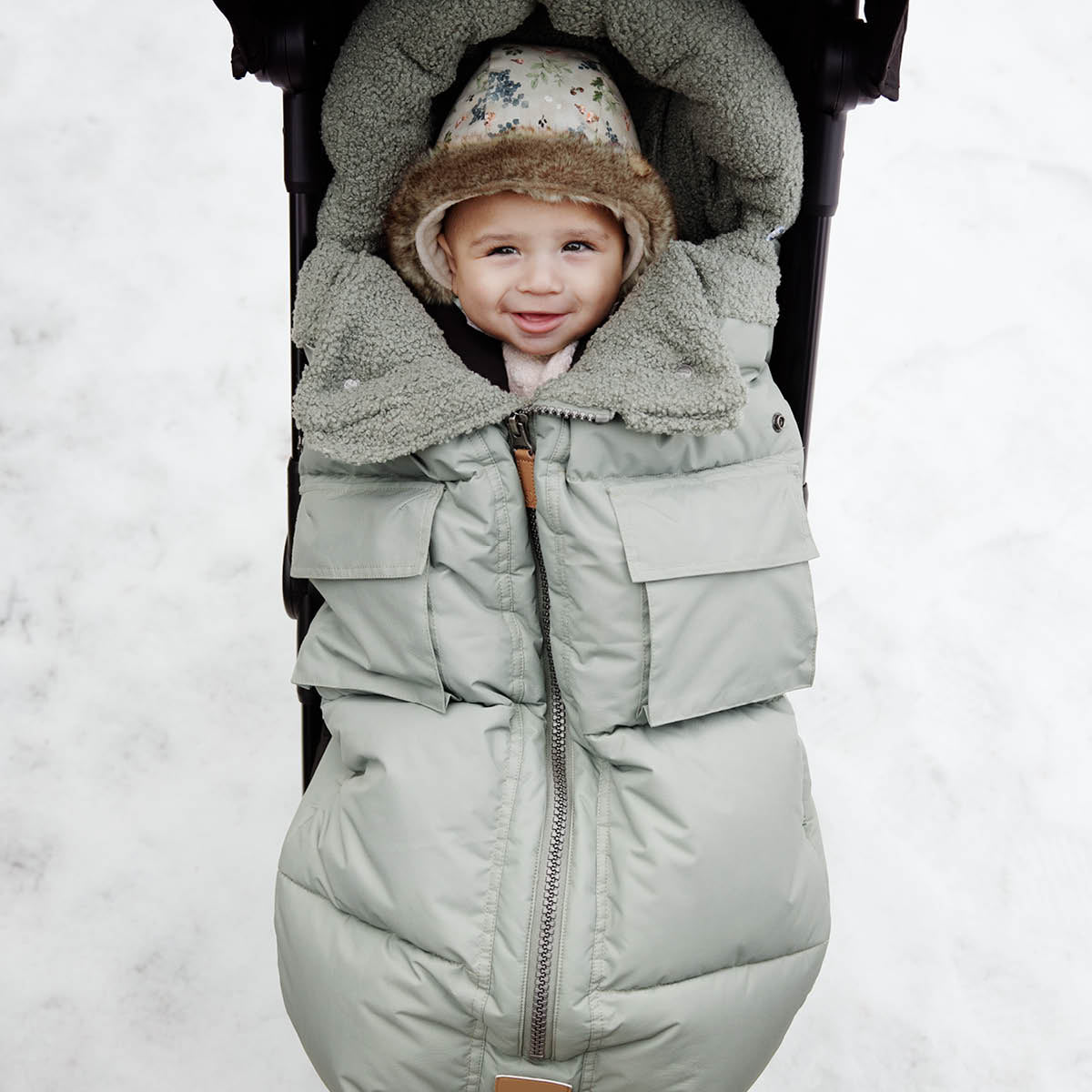 Elodie Details talveümbrik beebile Meadow Blossom