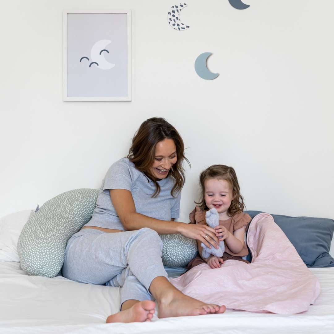 Doomoo Buddy toitmis- ja raseduspadi pilvine Kaki