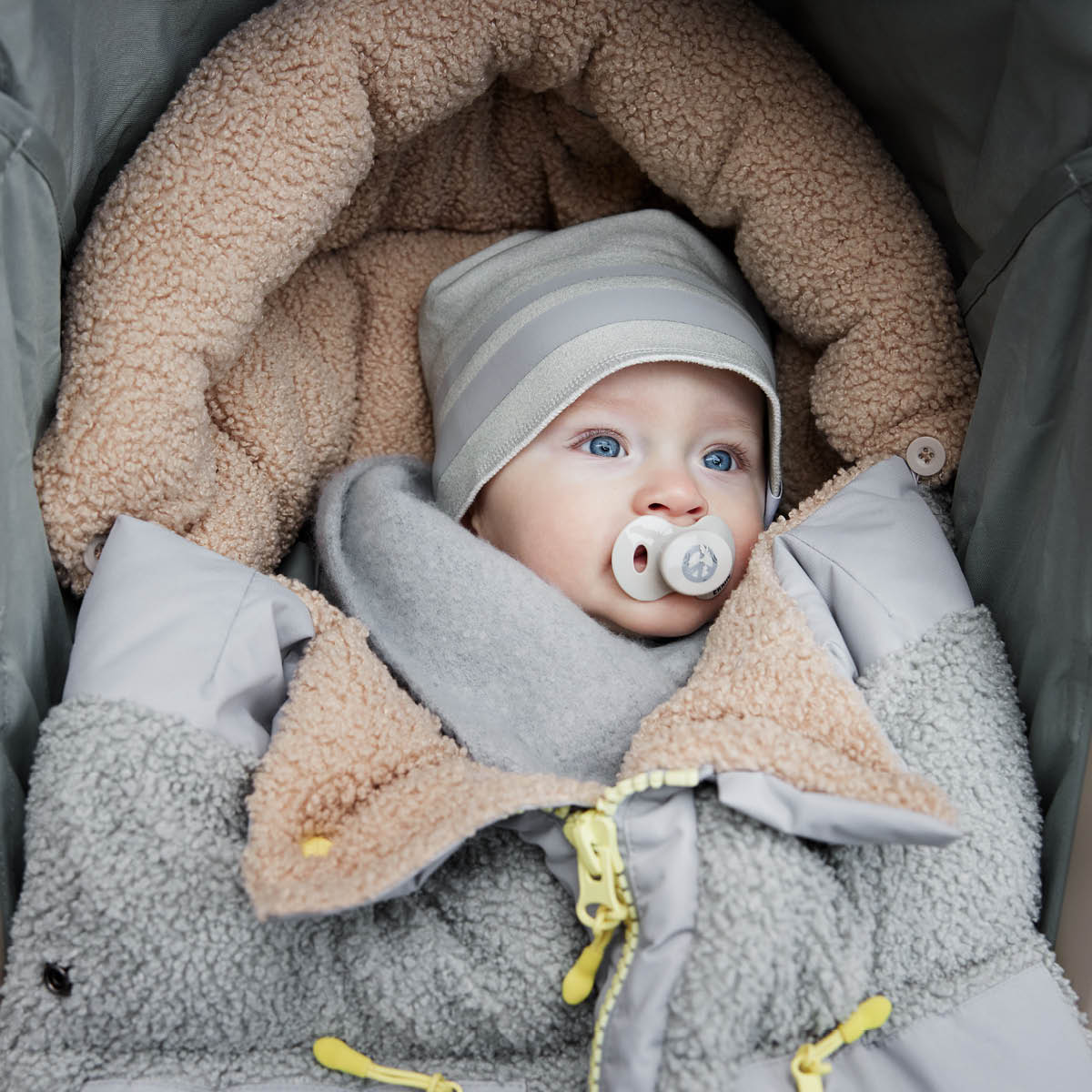 Elodie Details Winter Baby Wrap Utility Roheline