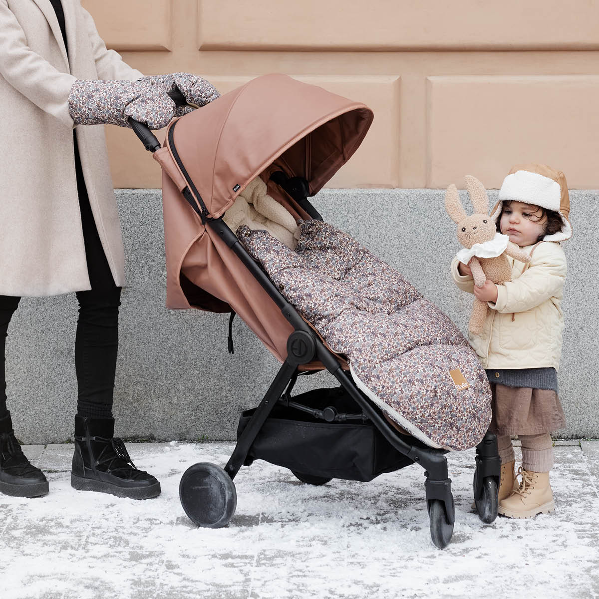 Elodie Details talveümbrik beebile Meadow Blossom