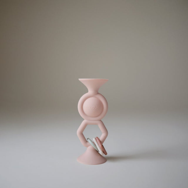 Mushie hariv mänguasja tassitorn – retrovärvid (retro)