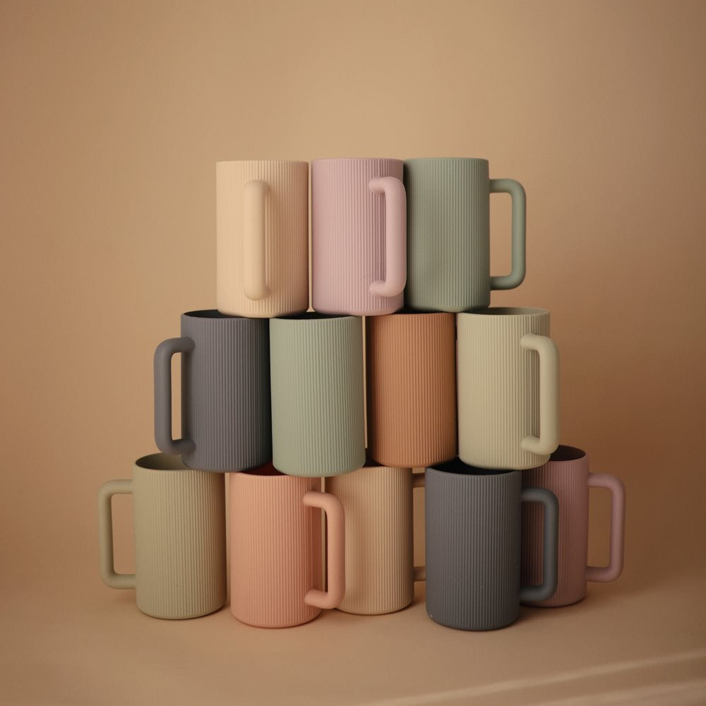 Mushie hariv mänguasja tassitorn – retrovärvid (retro)