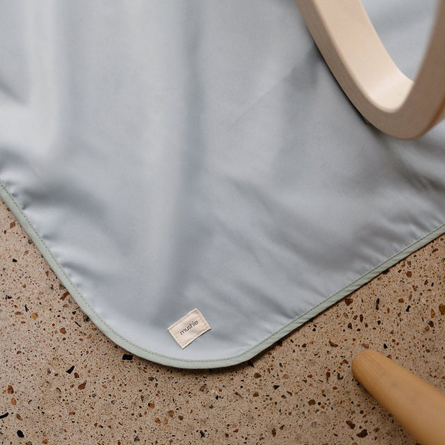 Mushie varrukatega rinnatükk Roman Green