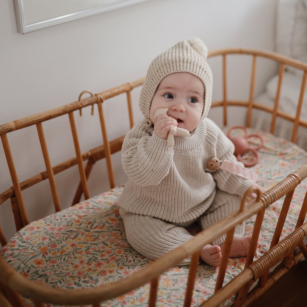 Mushie bunny chewer (Bunny Sage)