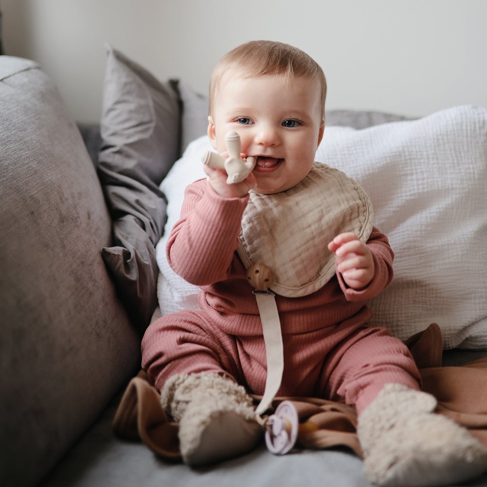 Mushie bunny chewer (Bunny Sage)