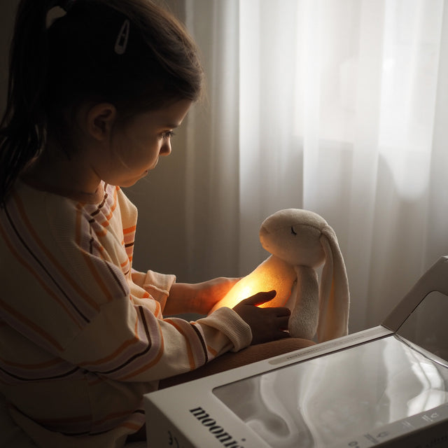 Moonie unine hall jänku (hõbe)