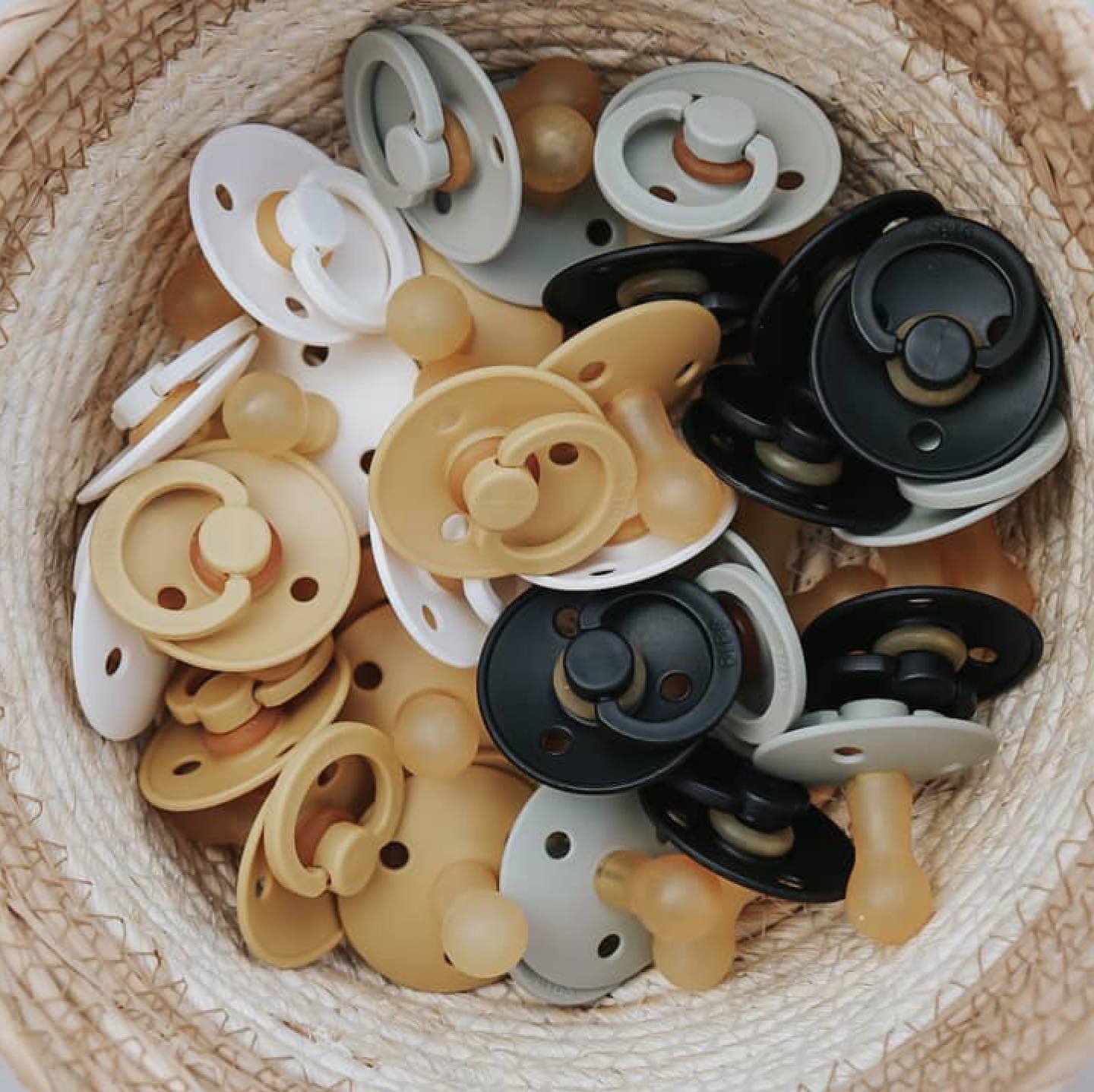 BIBS čiulptukų rinkinys 2 dydis (6 - 18 mėn.) Sky Blue / Baby Blue (4918750314578)