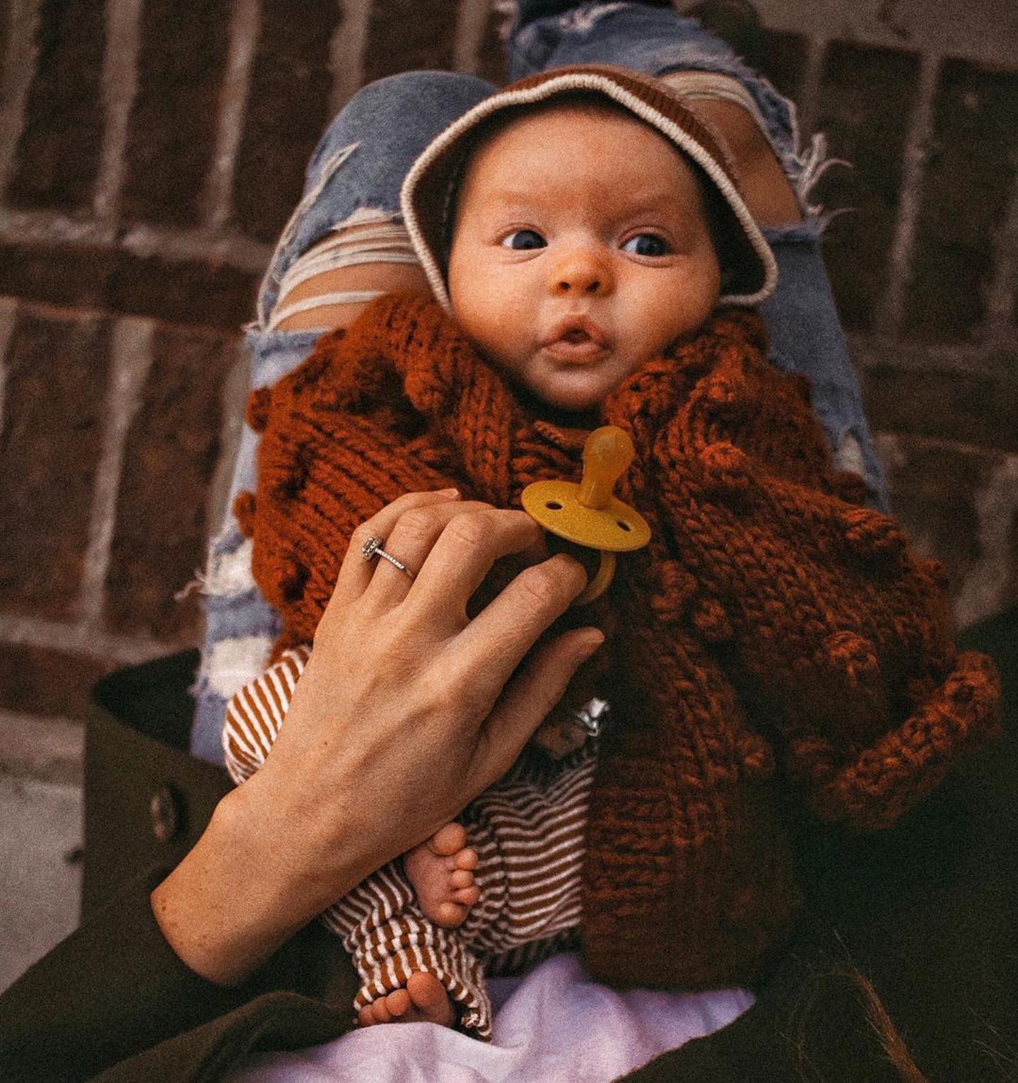 BIBS čiulptukų rinkinys 1 dydis (0 - 6 mėn.)  Honey Bee / Olive (4927872630866)