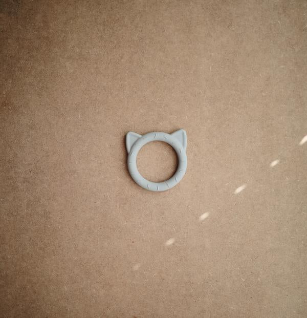 Mushie chewer hall kass (Cat-Stone)