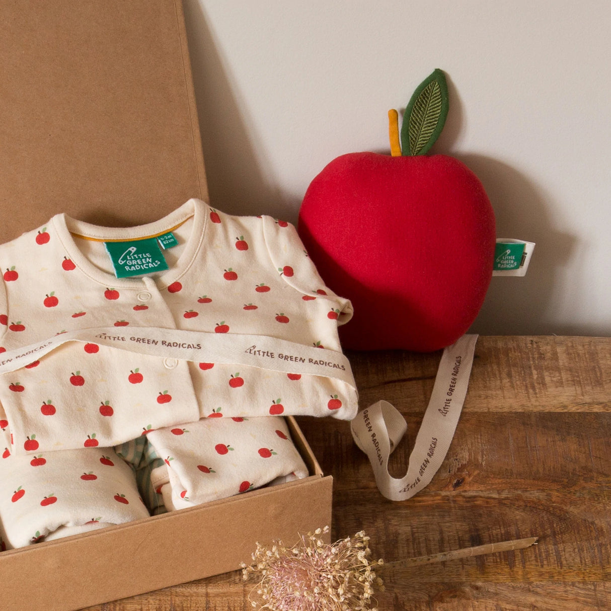 Väikeste Roheliste Radikaalide Orgaanilisest Puuvillast T-särk „Minu Silmaõunake“