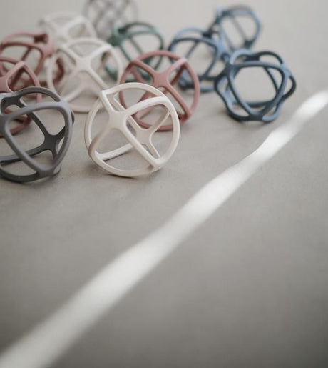 Mushie silikoonist närimispall Tradewinds