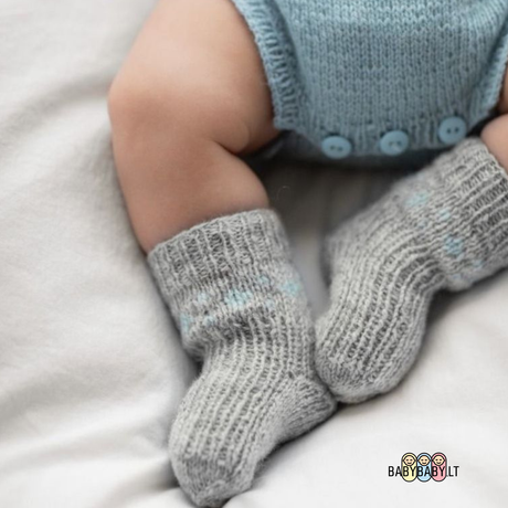 vilnonės kojinytės naujagimiui