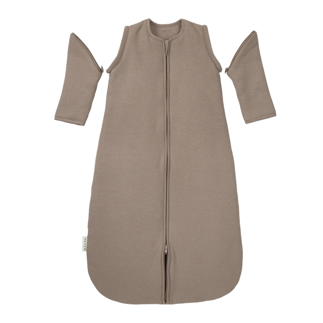 Meyco Baby Studio Classic pašiltintas miegmaišis su nusegamomis rankovėmis, 2.5 TOG, Dark Taupe