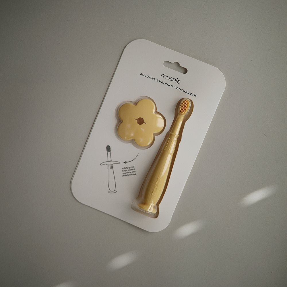 Mushie hariv silikoonist hambahari (põsepuna) 