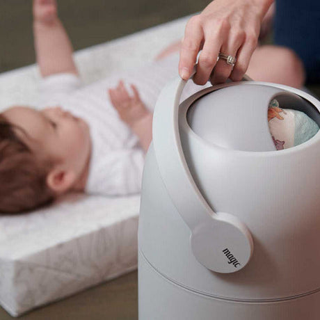 Mähkmekonteiner Magic (Majestic mudel, värvus valge) 