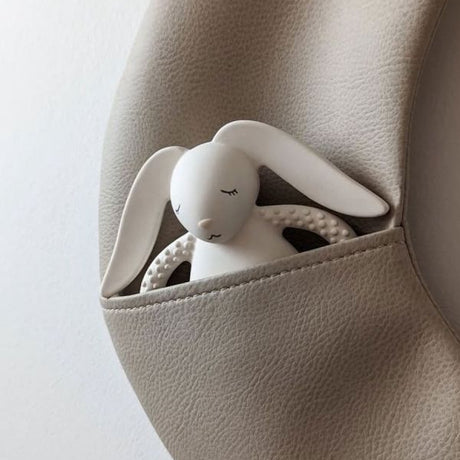 Uus Moonie 2.0 orgaaniline sumisev karu - cappuccino unepadi helisalvestusfunktsiooniga 