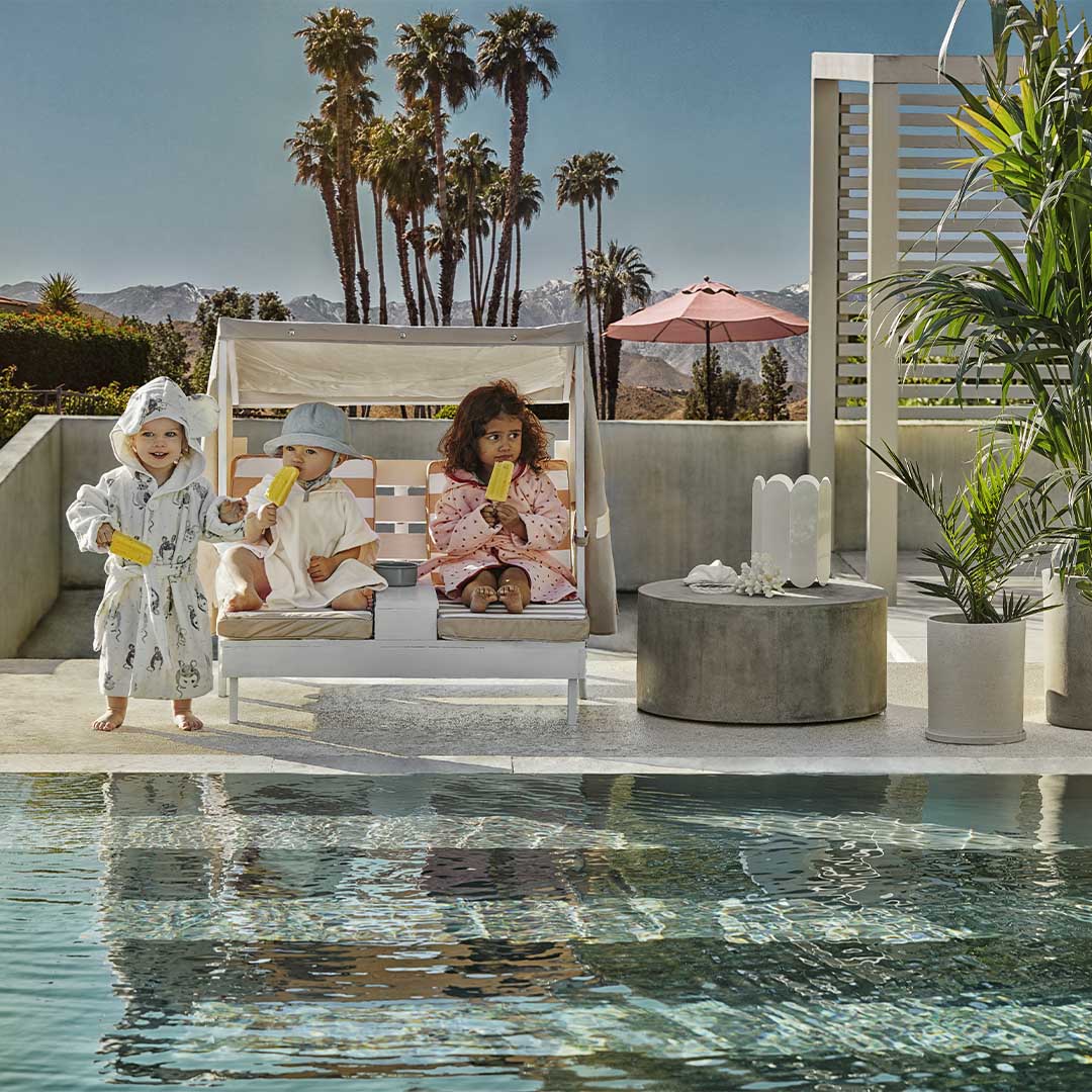 Elodie Details pontšo - kapuutsiga rätik Pinstripe