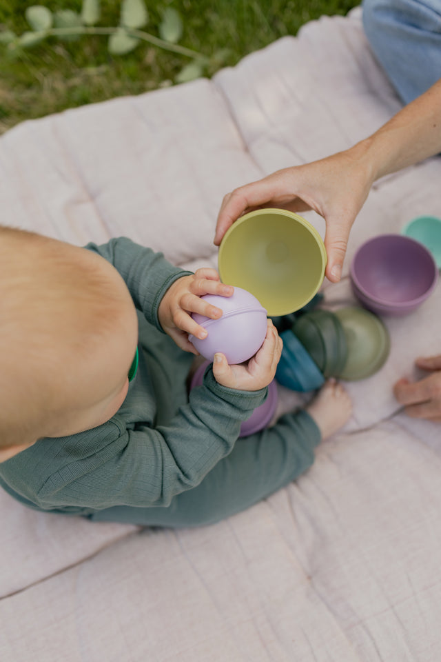 BIBS hariv mänguasjade kiiktorn Pastell Rainbow 