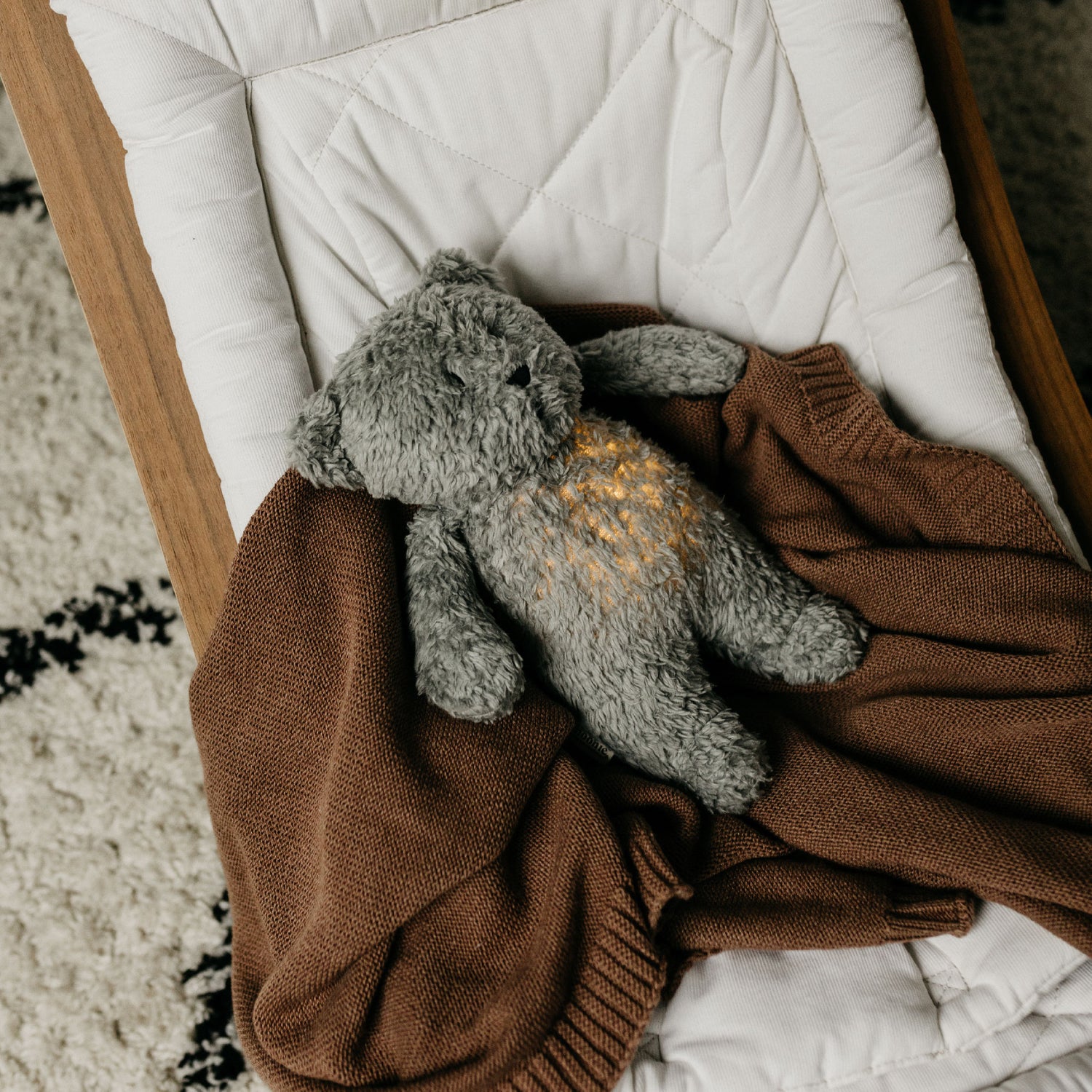 Moonie 2.0 migdukas Organic Humming Bear - Grey su garso įrašymo funkcija