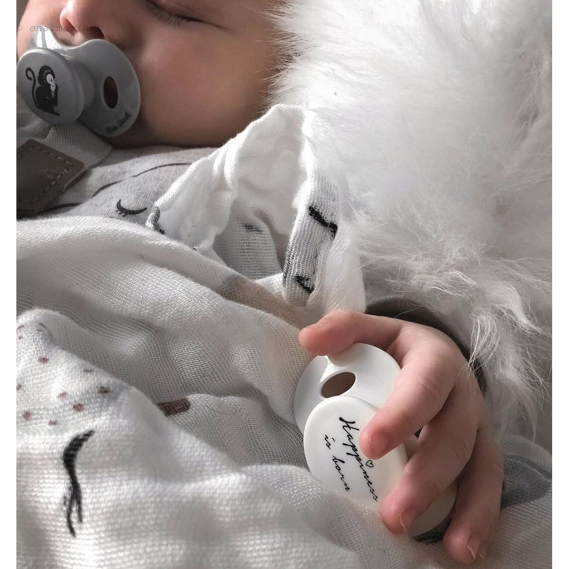 Elodie Details čiulptukas nuo gimimo iki 6 mėnesių "Laimė gimė"/"Happiness Is Born" (2167954702409)