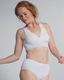 Carriwell nėriniais puošta liemenėlė maitinančioms (balta) / Organic Crossover Nursing Bra (2060591104073)