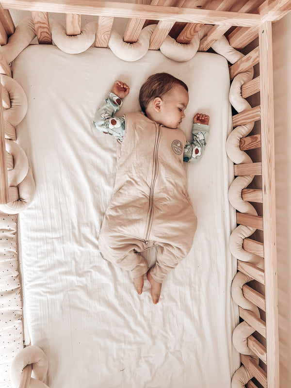 Natulino NATURALS LITTLE WALKERS™ kolmekihiline beebi magamiskott GOTS beež