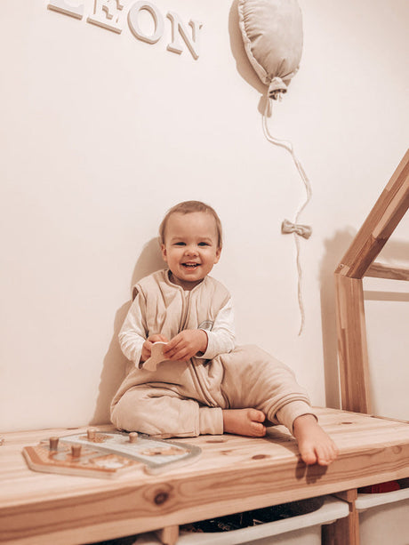 Natulino NATURALS LITTLE WALKERS™ kolmekihiline beebi magamiskott GOTS beež