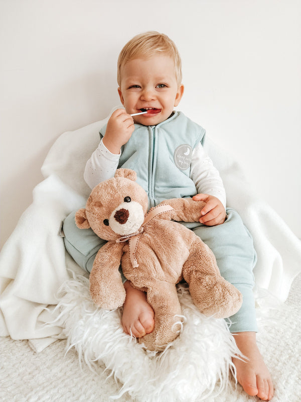 Natulino NATURALS LITTLE WALKERS™ kahekihiline beebi magamiskott GOTS celadon (mündivärvi)