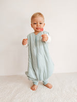 Natulino NATURALS LITTLE WALKERS™ kahekihiline beebi magamiskott GOTS celadon (mündivärvi)